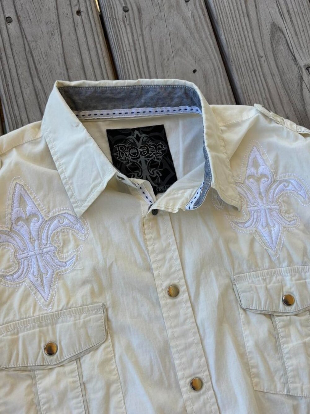 Roar Enough Excuses Y2K Longsleeve Light Yellow Design Dress Shirt XL